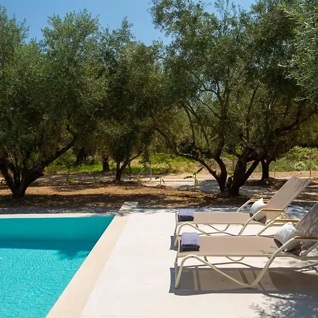 Vila Villa-agrielia *