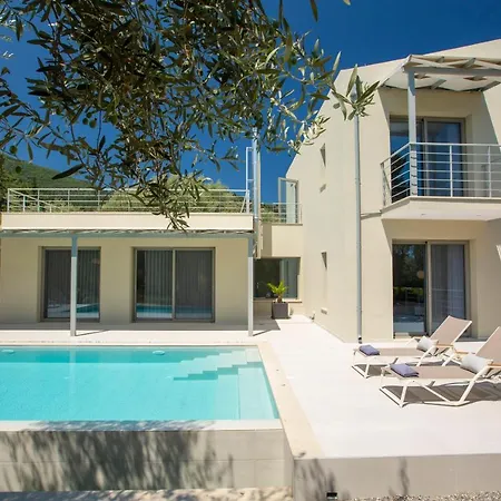 Villa-agrielia Vila Nikiana