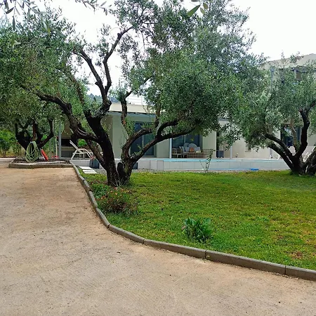 Villa-agrielia Nikiana